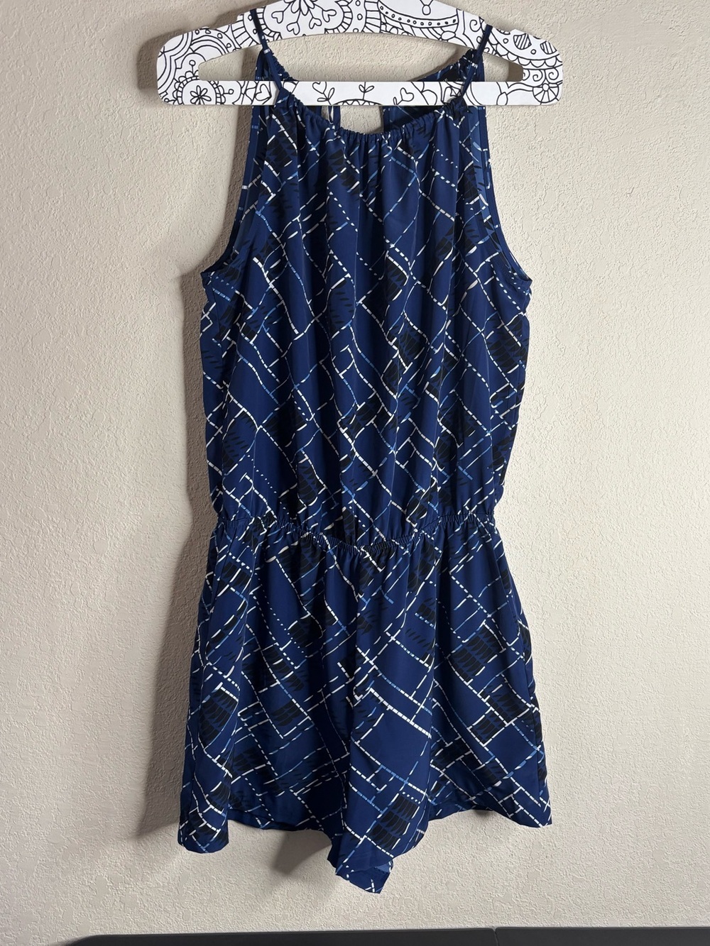 White House Black Market Blue and White Printed shorts Romper size 6
